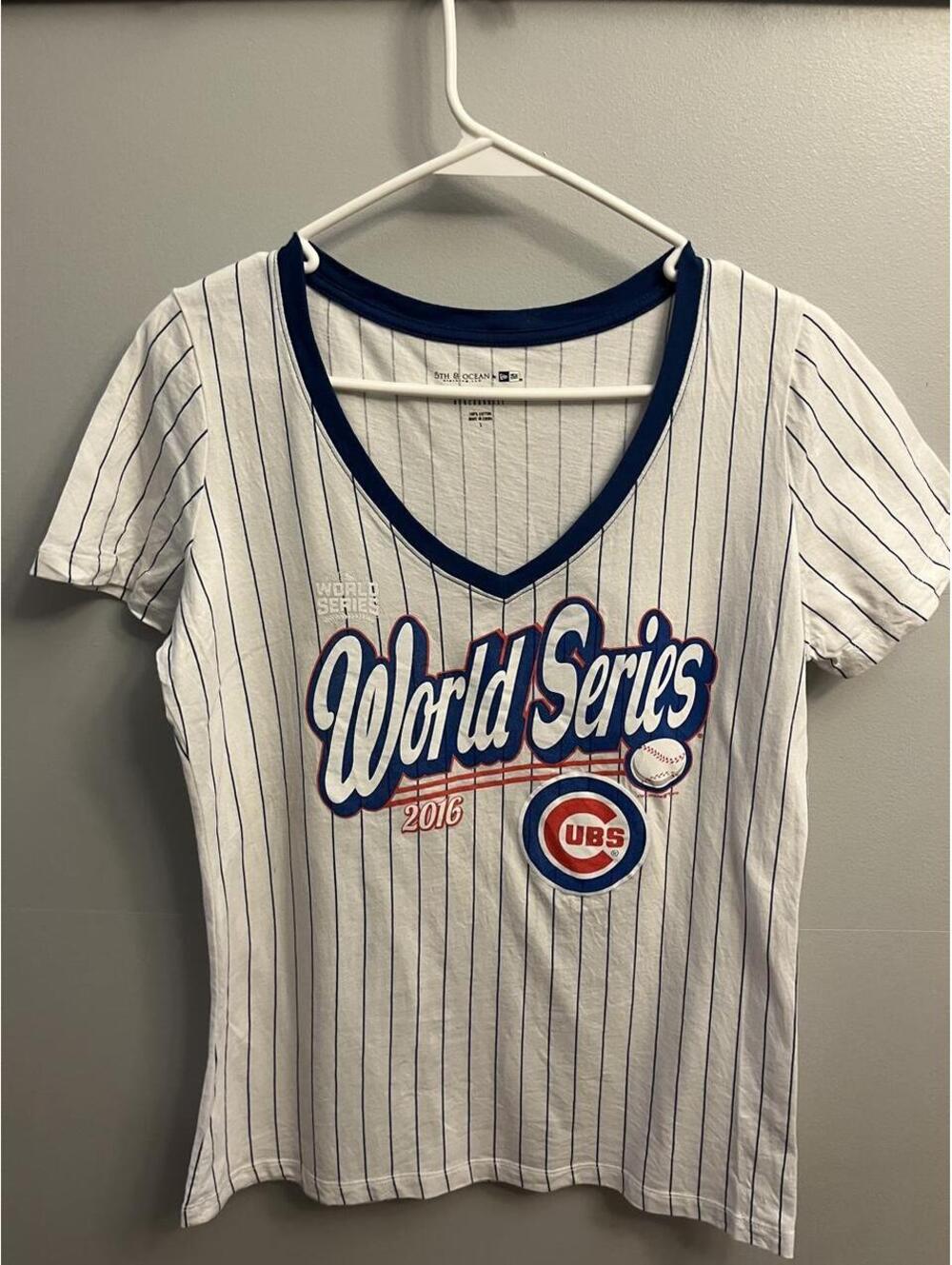 MLB Women's White and Multi Tshirt